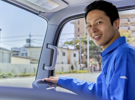 男性トラックドライバー